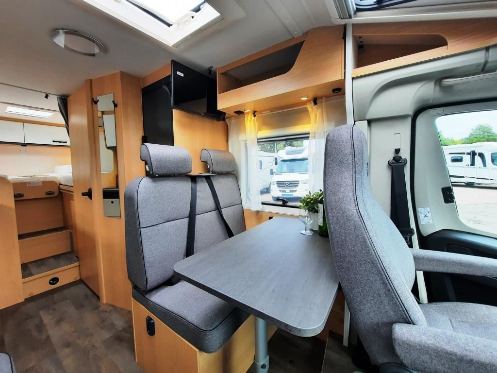 Fahrzeugabbildung Sunlight V 67S ADVENTURE EDITION Verfüg./Sparen Sie 6.038