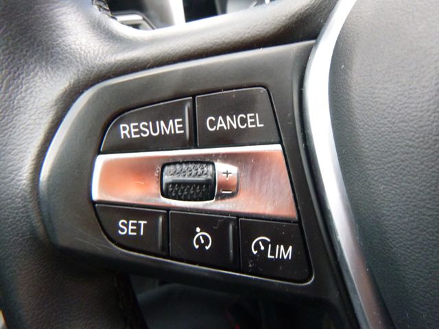 Fahrzeugabbildung BMW 320 i Lim >AUT/NAV/LED/TEMP/Sitzheiz<