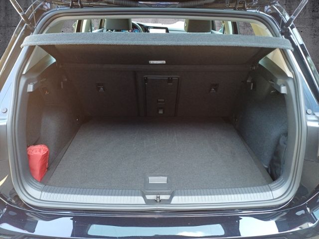 Golf 1.5 eTSI Style DSG/AHK/SHZ/LED/NAVI/KLIMA/E