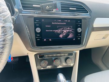 Volkswagen Tiguan - 9