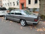 Mercedes-Benz Mercedes E200d w124 tüv neu grüne Plakette - gebrauchte Mercedes-Benz E 200 aus dem Jahr 1990