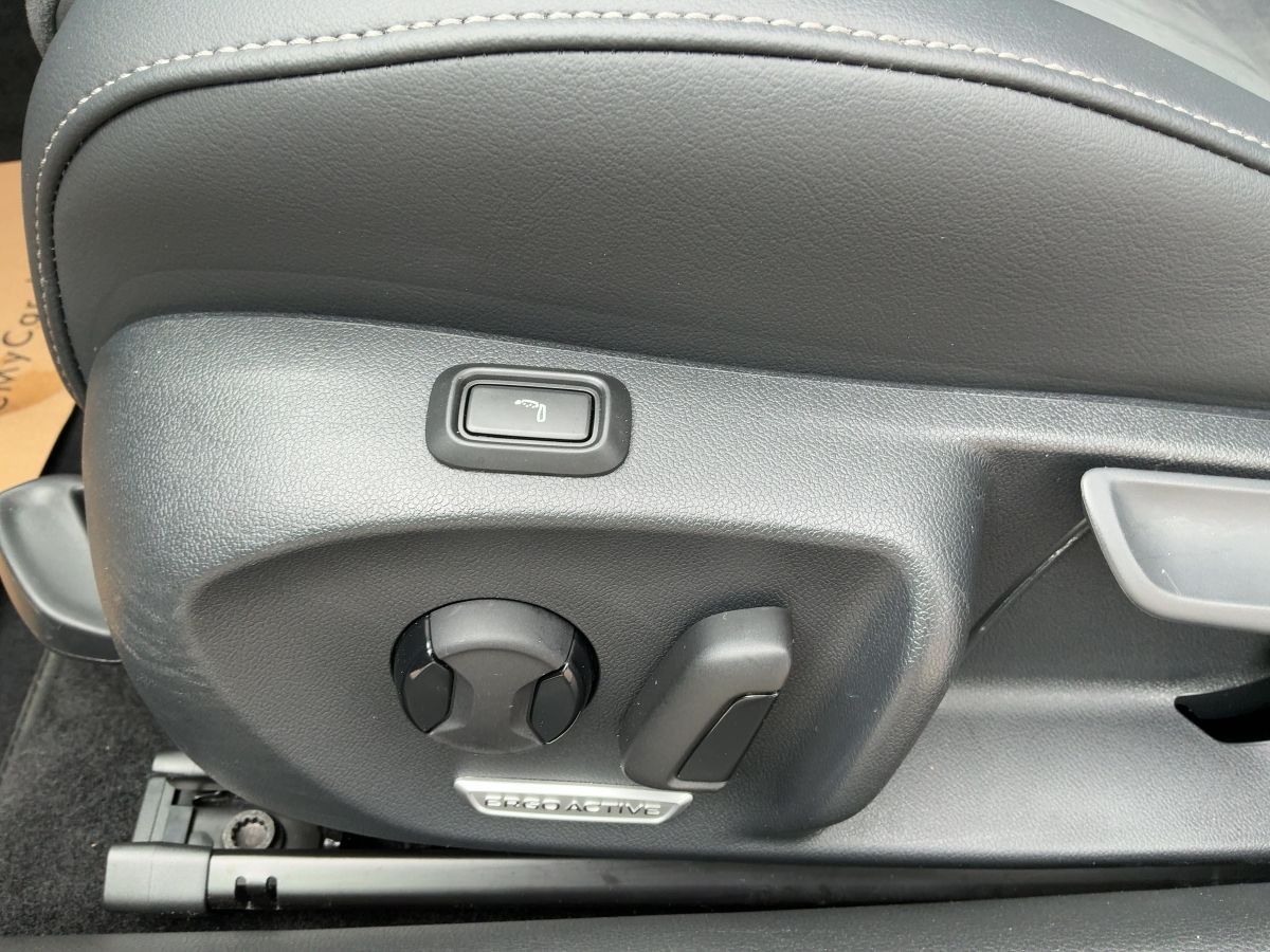 Volkswagen Passat Variant - Bild 18