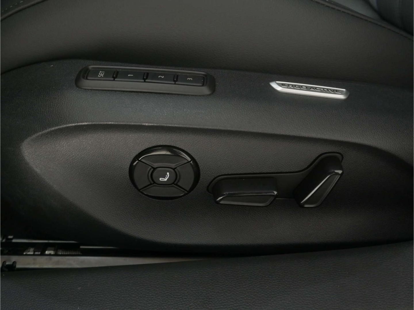 Volkswagen Passat - Bild 26