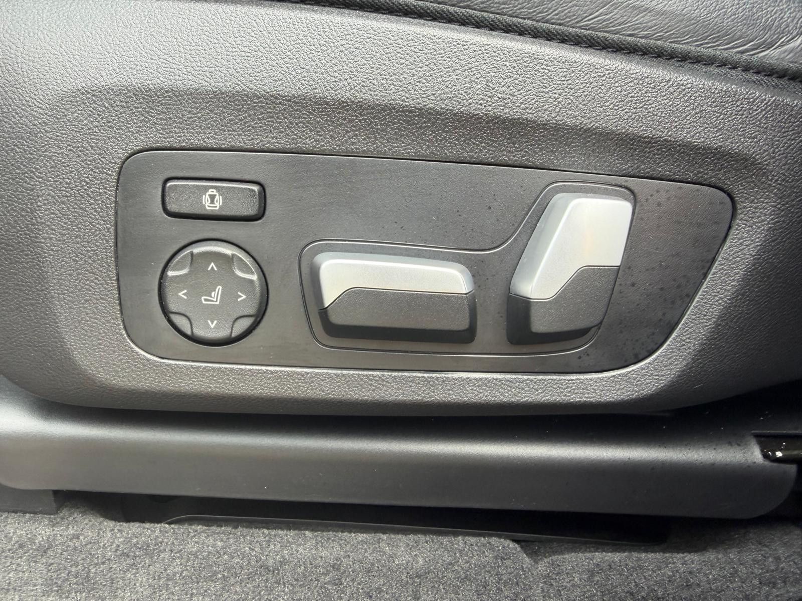Fahrzeugabbildung BMW iX3  Inspir M Sport SHADOW+PANO+MEMO+360+ACC+AHK