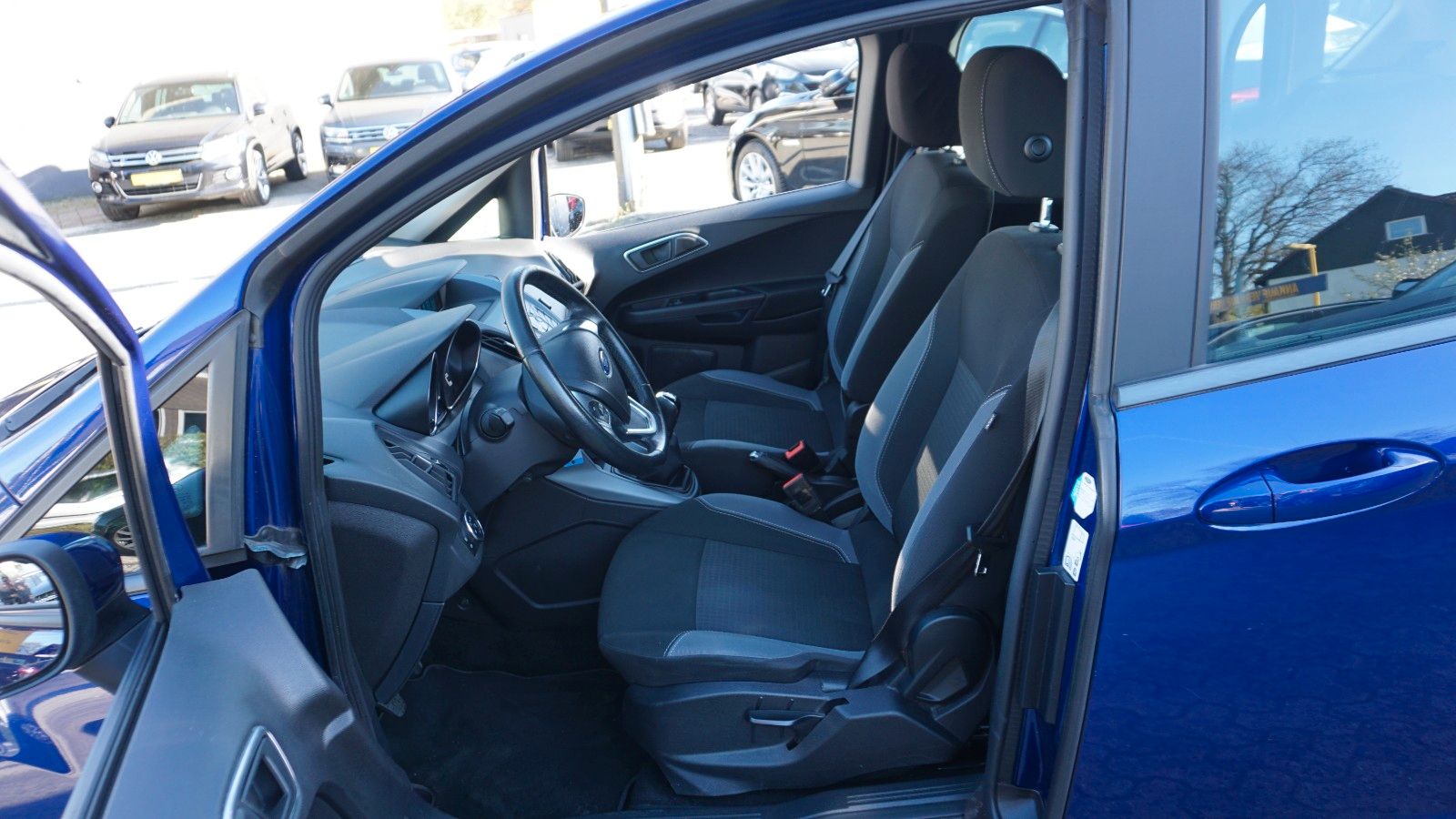 Fahrzeugabbildung Ford B-Max SYNC Edition