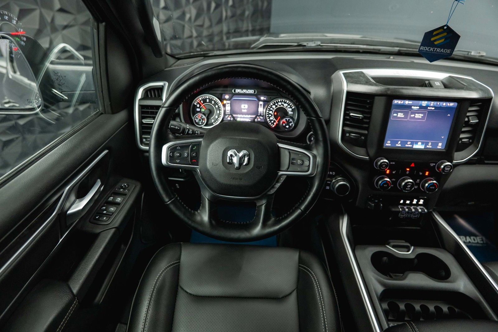 Fahrzeugabbildung Dodge RAM 5.7 V8 HEMI 4x4 Night Limited Longbed 19%