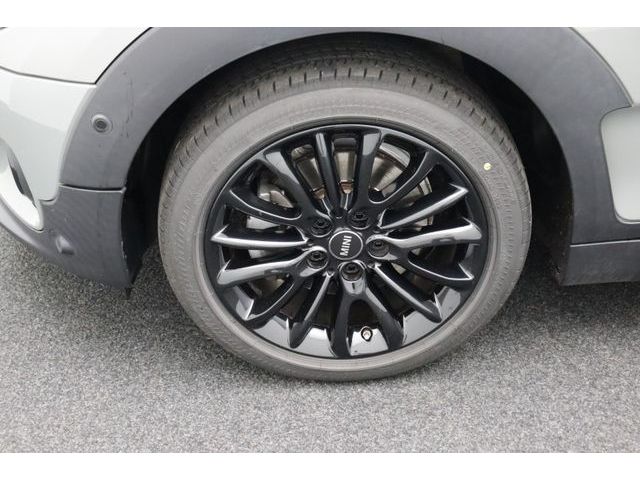 Fahrzeugabbildung MINI Cooper Clubman 1.5