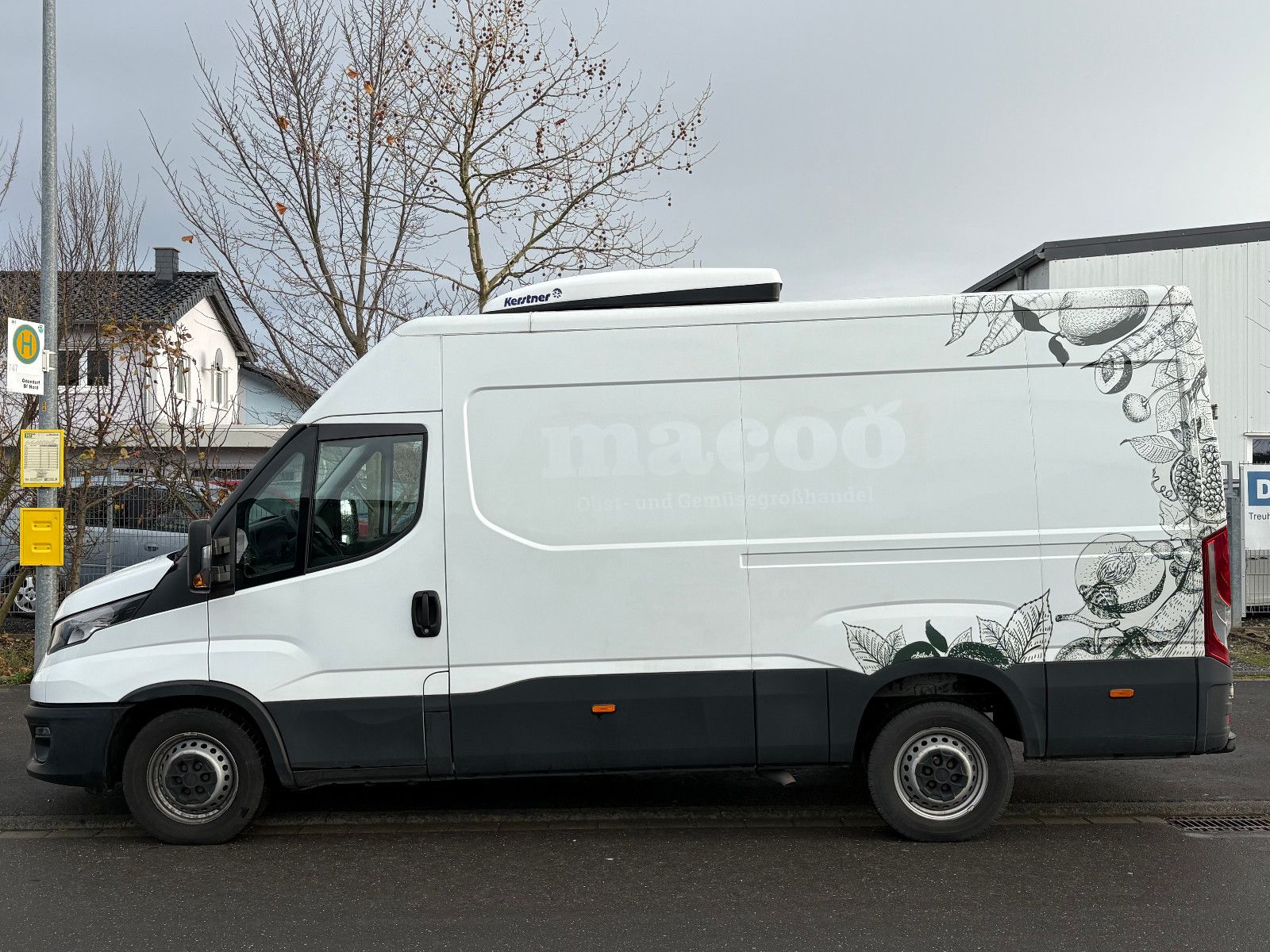 Fahrzeugabbildung Iveco Daily Kasten HKa 35 S ... V Radstand 3520 L/3-SI