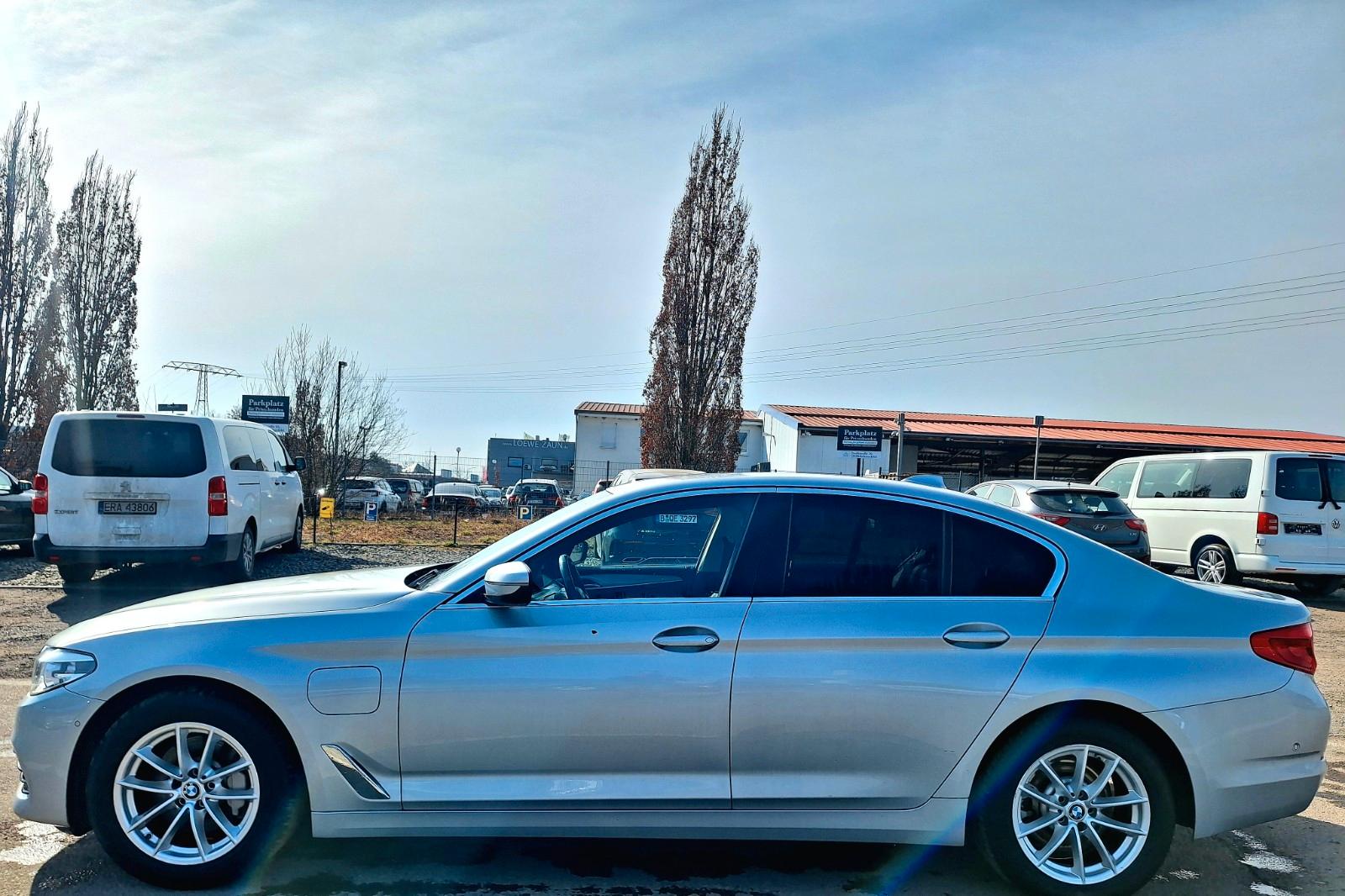 BMW 530e*Virtual*Navi*Leder*LED*Cam-PDC