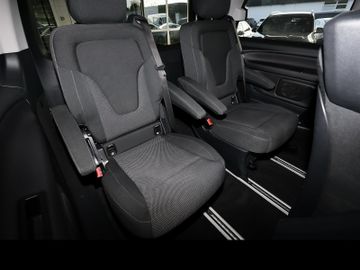 Mercedes V 220 - 7