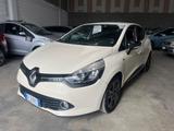 Renault Clio DCI 8V 75 CV STARTSTOP 5P ENERGY IN - mit Diesel-Antrieb: Coupe, Beige