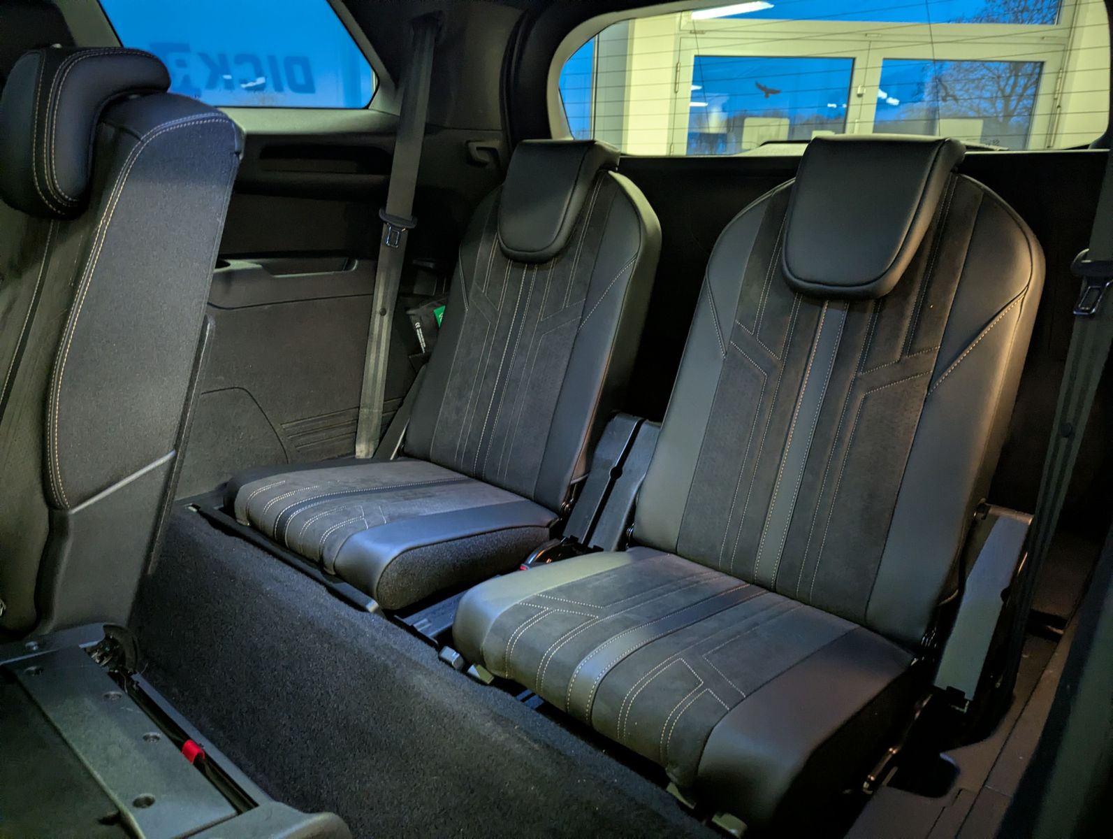 PEUGEOT 5008 GT Allure Pack Kamera LED Pano 7-Sitze AHK - Image 13