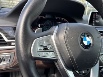 BMW 730d A Limousine Touch Command Gestiksteuerung
