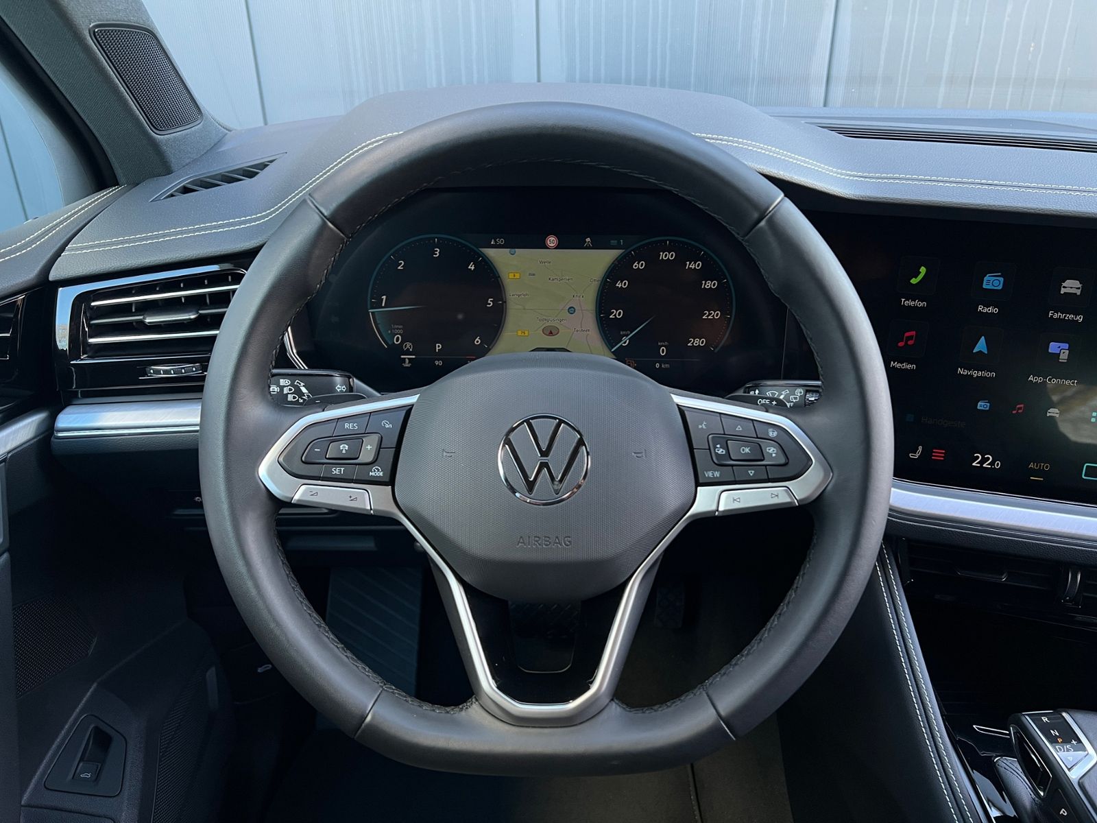 Fahrzeugabbildung Volkswagen Touareg 3.0 TDI 4MOTION *AHK, Luftfederung, 19*-
