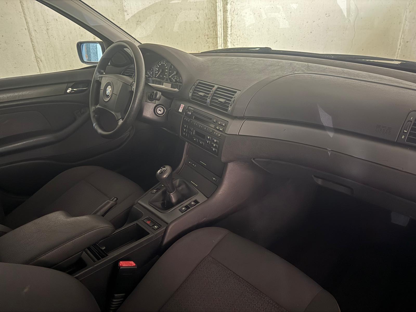 BMW 316 2005 — photo 12