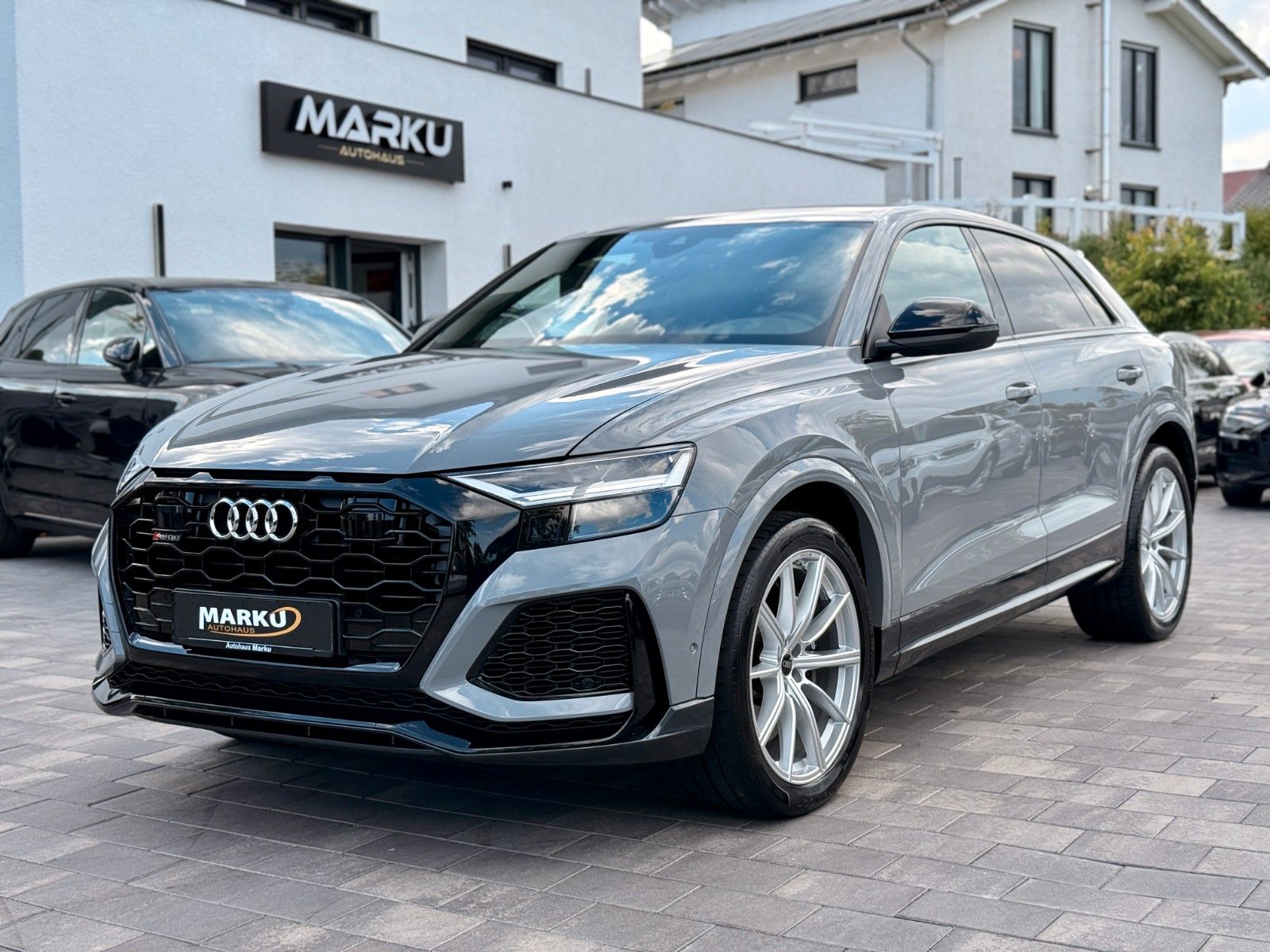 AUDI RSQ8  4.0 TFSI quattro MATRIX*22"*RFK*DIG*NAVI*