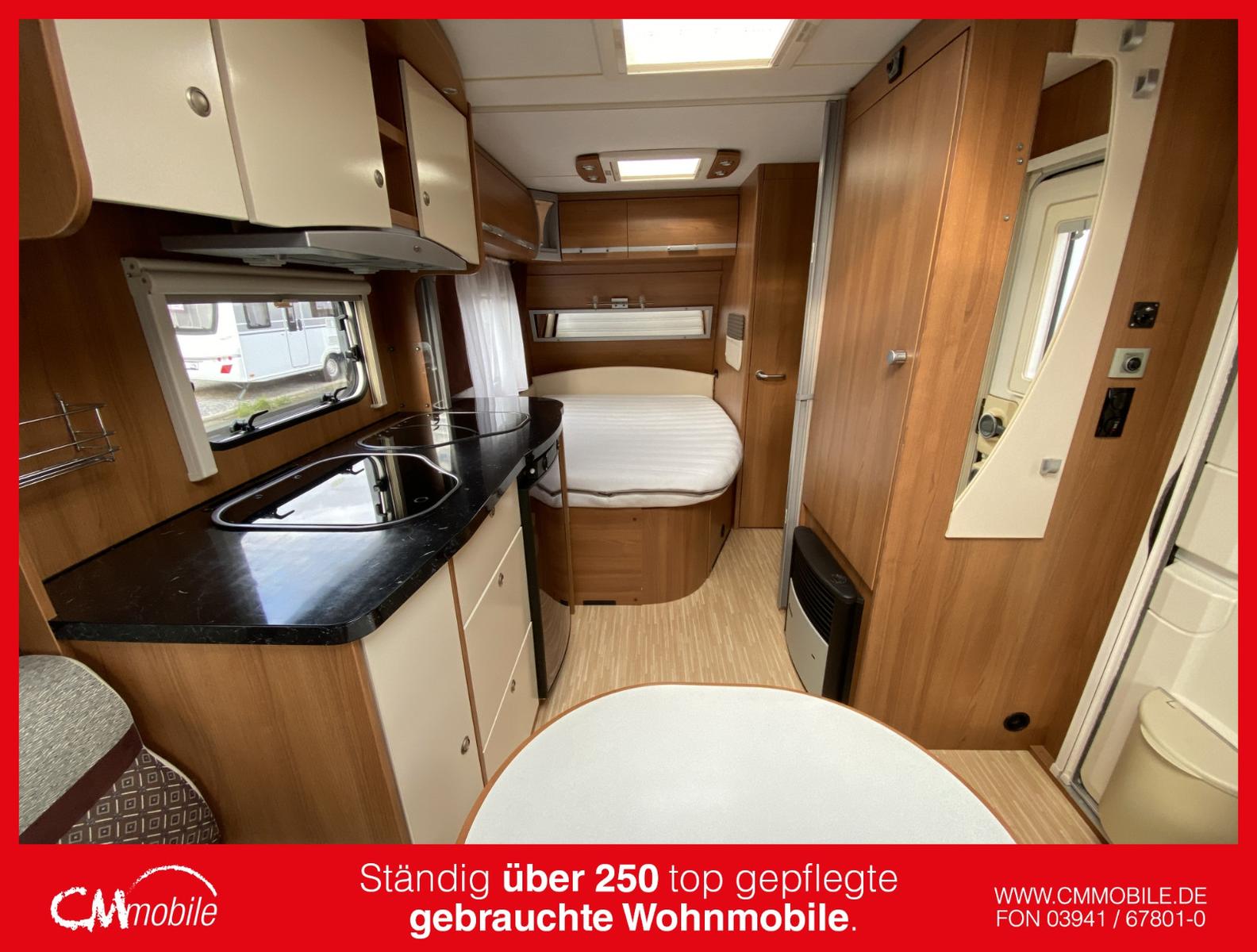 LMC Musica 470 D - Rundsitzgruppe - Festbett längs