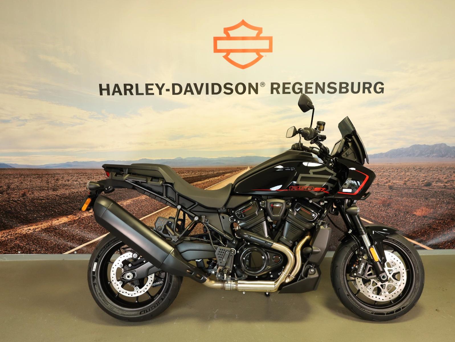 Harley-Davidson Pan America ST
