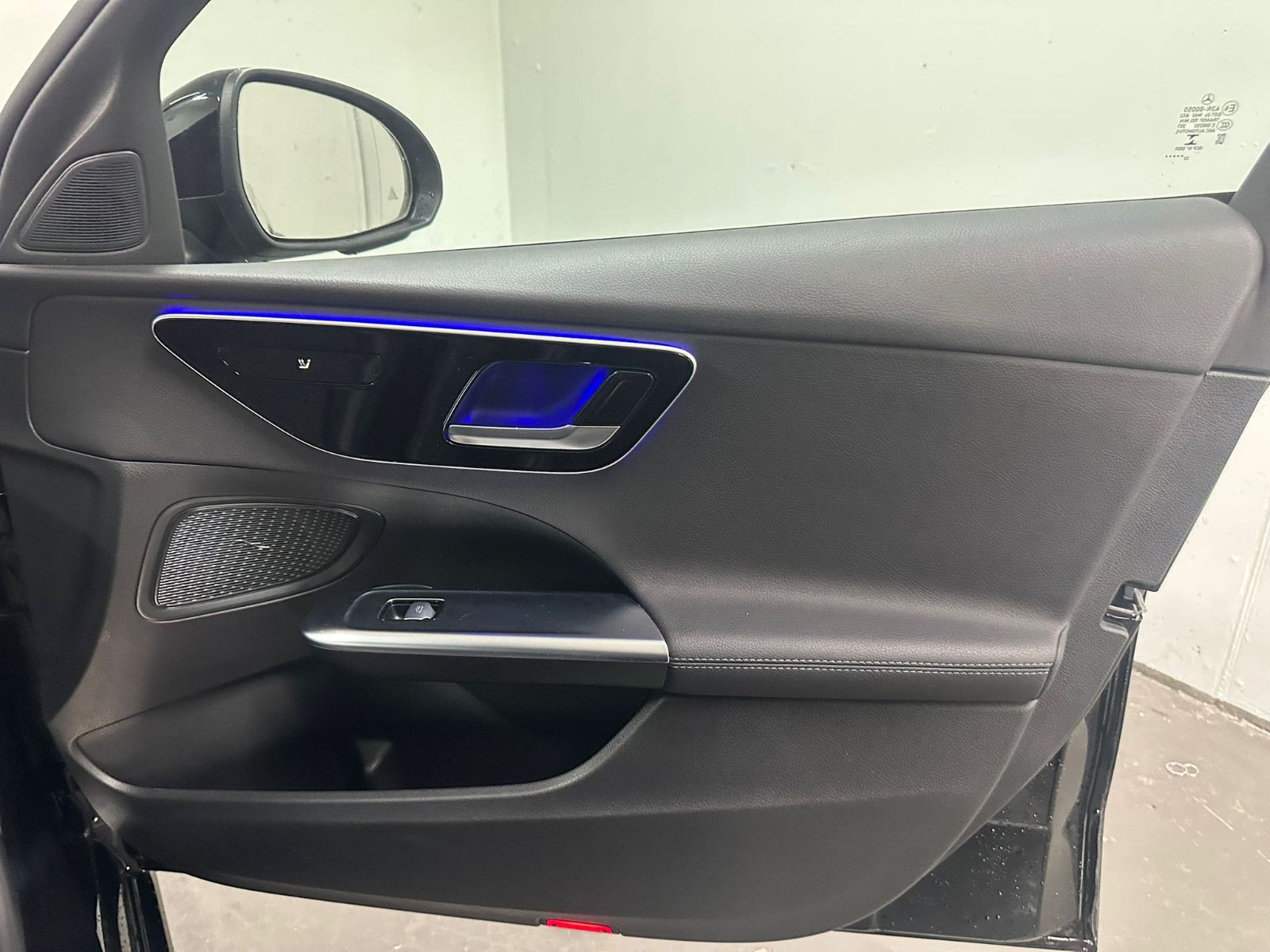 Fahrzeugabbildung Mercedes-Benz C 220 d T Autom. *AVANTGARDE*DISTRO*AHK*NIGHT