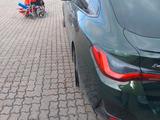 BMW i4 Gran Coupe M50 - BMW: Unfallwagen