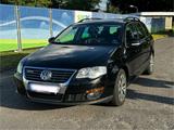 Volkswagen VW PASSAT B6 Variant (3C5)  1.9 TDI BluMotion - Volkswagen Passat: 3c5