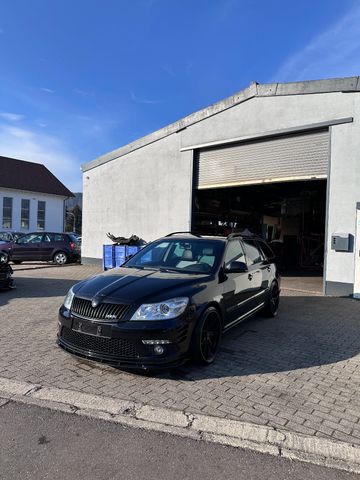 Skoda Octavia Combi RS