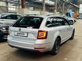 Skoda Octavia III Combi 1.6 TDI DSG 85kW Drive NAVI AH - Skoda Octavia mit Diesel-Antrieb: 1.6