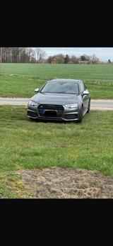 Audi S4 3.0 TFSI tiptronic quattro Avant - - graue Audi S4