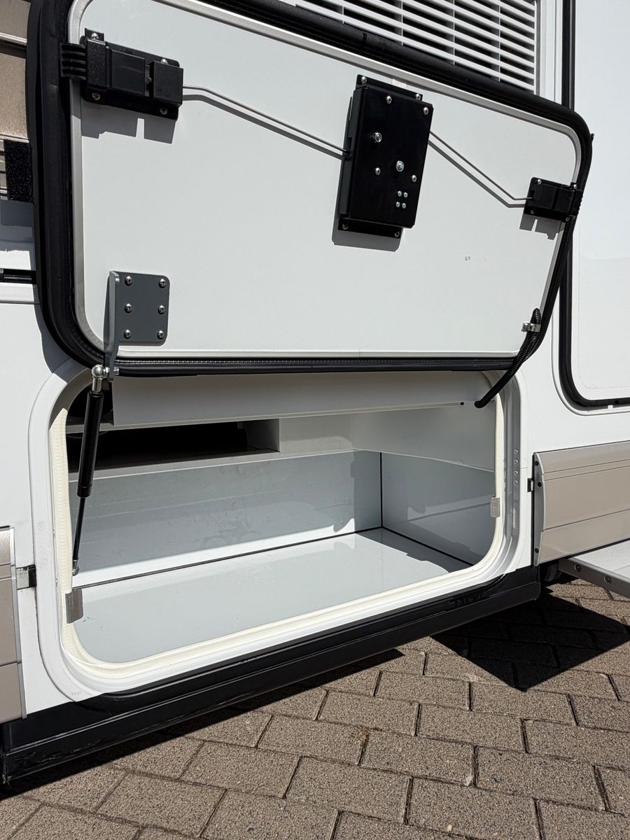Fahrzeugabbildung Carthago chic c-line I 4.9 LE