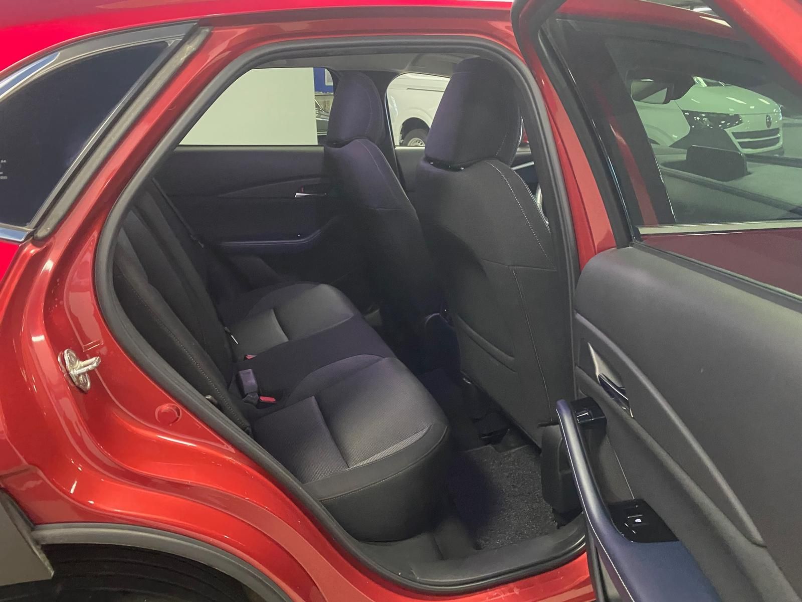 Fahrzeugabbildung Mazda CX-30 APP+KLIMA+RFK+PDC+NAVI+SITZHEIZ+Head-Up+An