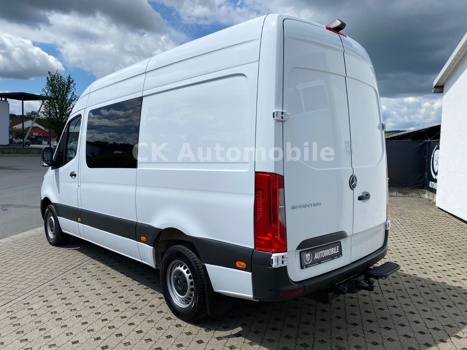 Fahrzeugabbildung Mercedes-Benz Sprinter III Mixto 319CDI Autom./5 Sitze/Navi