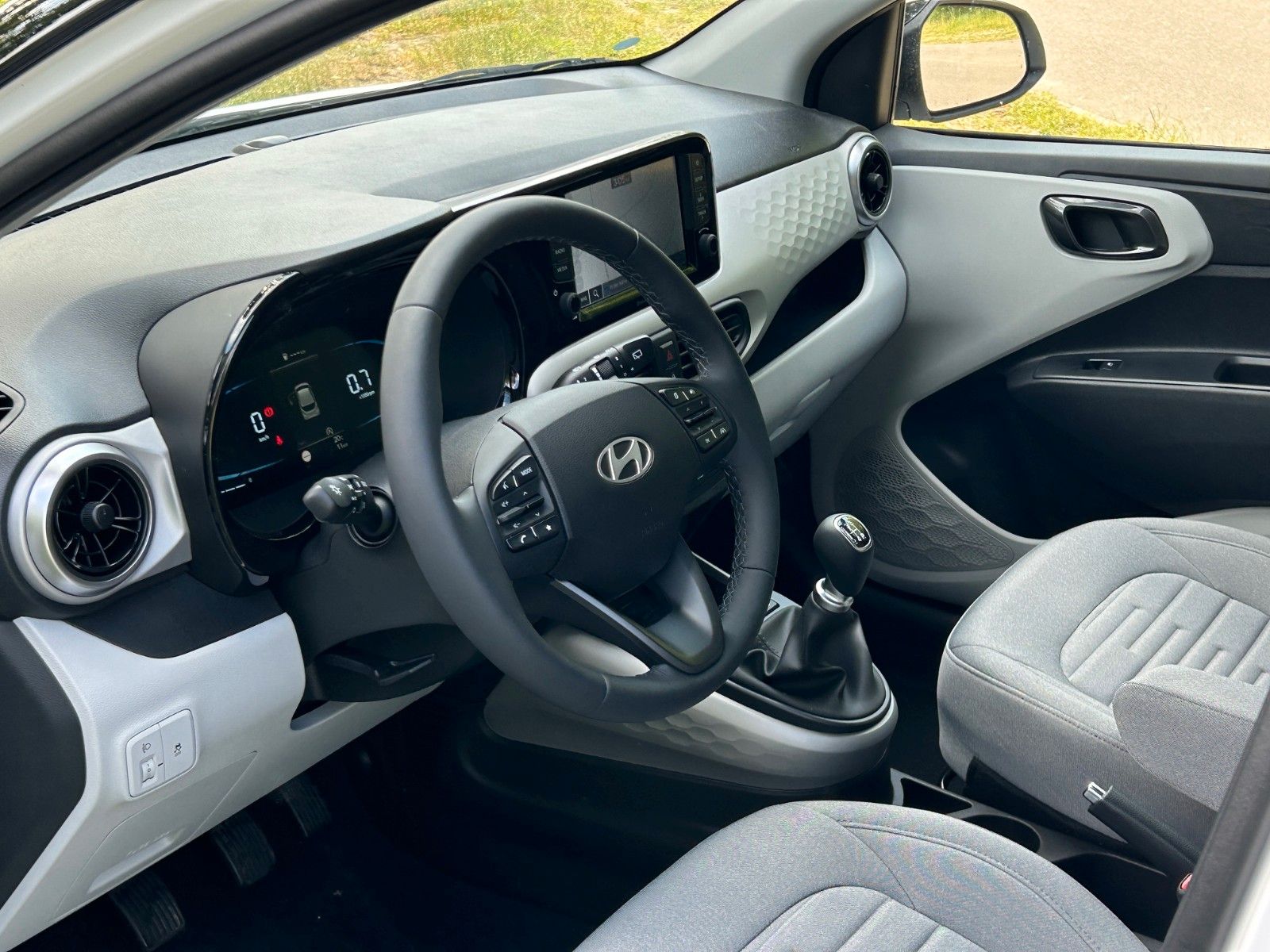 Fahrzeugabbildung Hyundai i10 1.2 Prime *Navi*Sitzhzg*Lenkradhzg*Kamera*