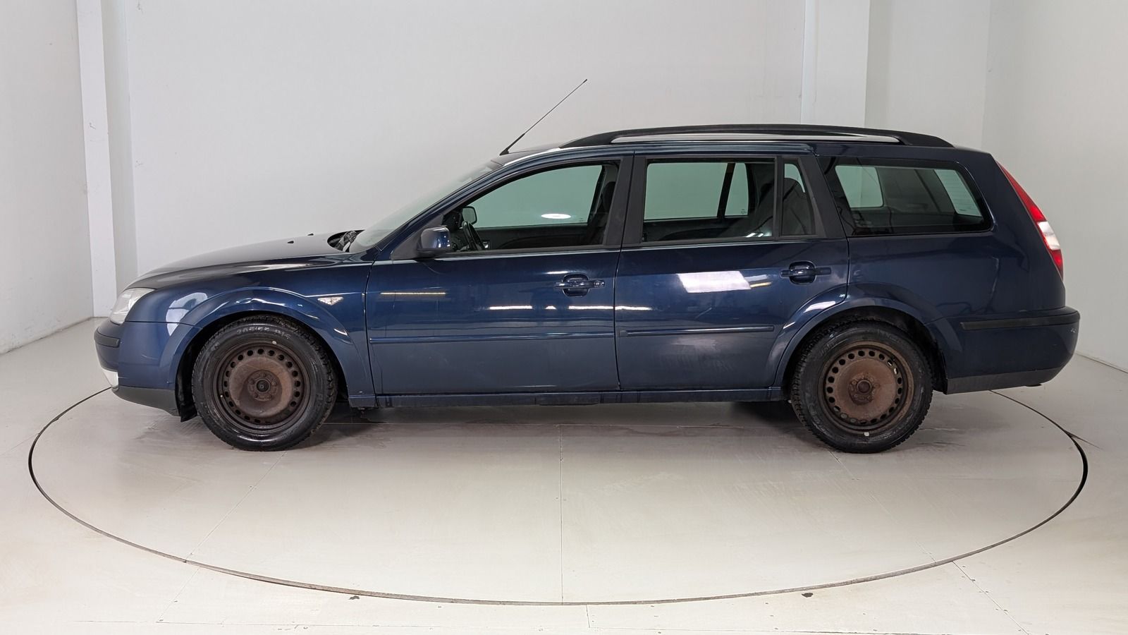 Fahrzeugabbildung Ford Mondeo Turnier 1.8 Ambiente