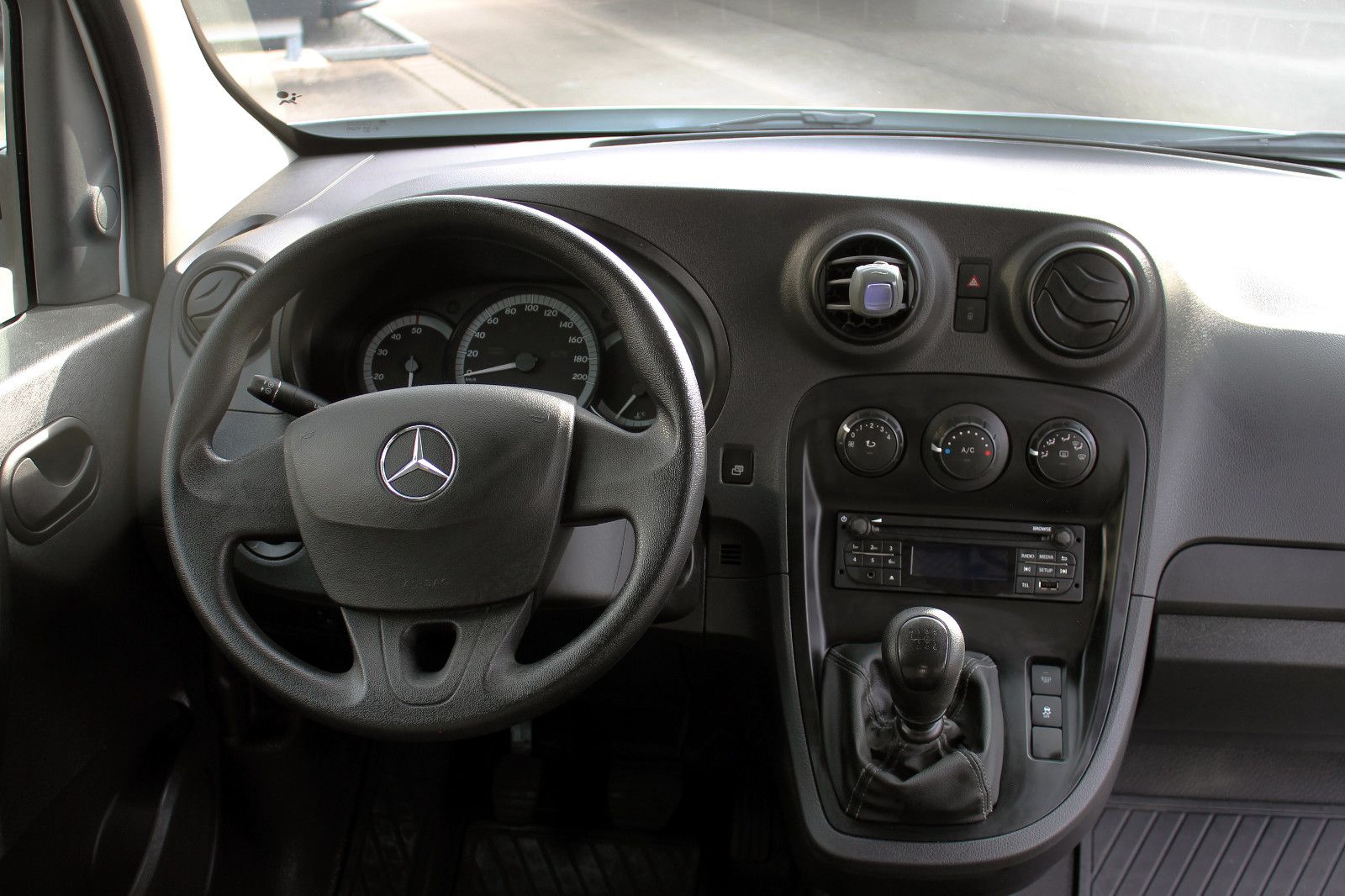 Fahrzeugabbildung Mercedes-Benz Citan Kasten 109CDI Lang TEMP PDC BT KLIMA DAB