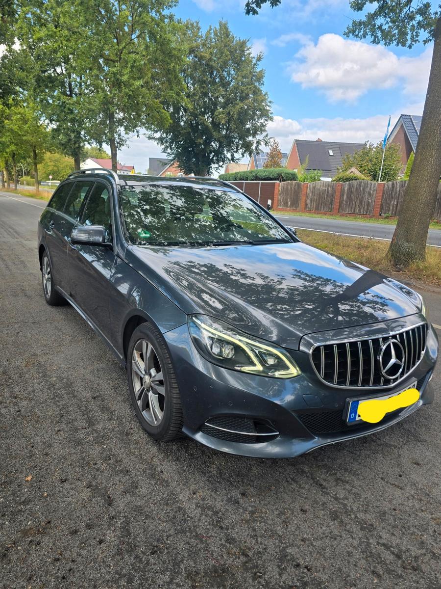 Mercedes-Benz E 220 BlueTEC  Autom. 9G Tronic S212 AMG Menü