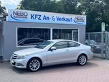 Mercedes-Benz C 180 CGI Coupe BlueEfficiency Sitzheizung - Mercedes-Benz C 180: Sportwagen