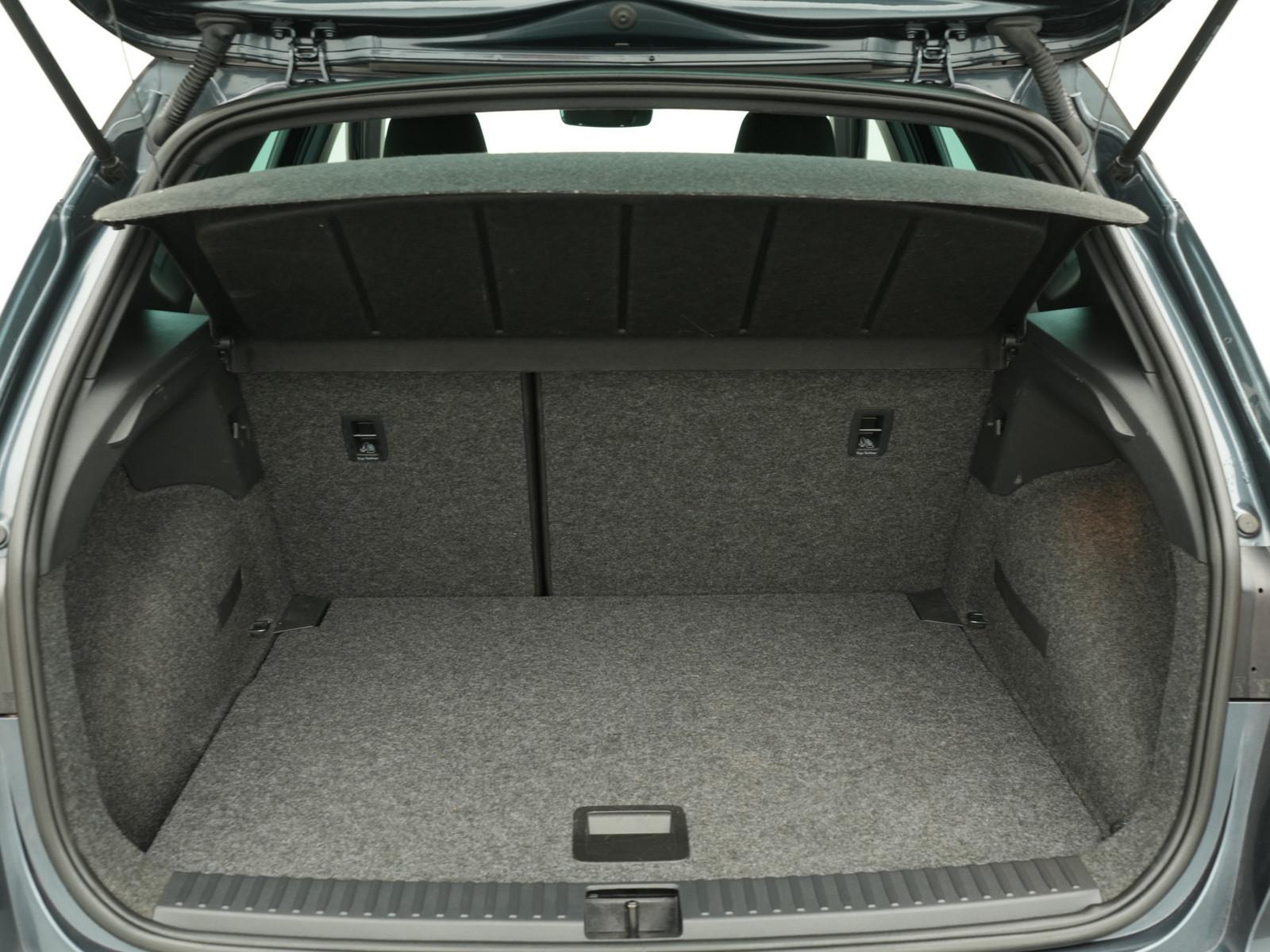 Seat Arona FR DSG KEYLESS PDC KAM ACC NAVI LED VIRT