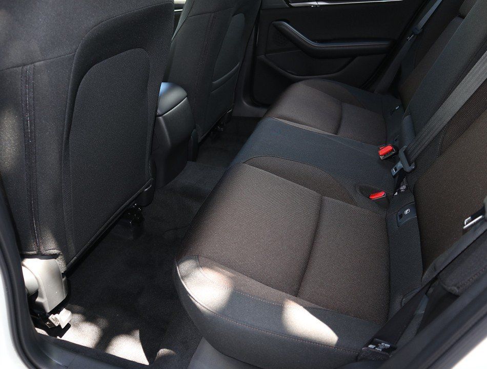 Fahrzeugabbildung Mazda 3 2025 Prime-Line G-140 *sofort* NAVI ACAA HUD R
