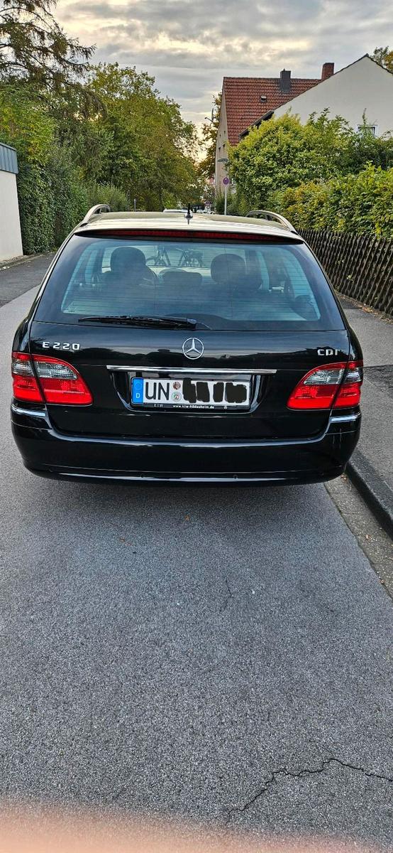 Mercedes-Benz E220 2006 — engine 170 HP (125kW)