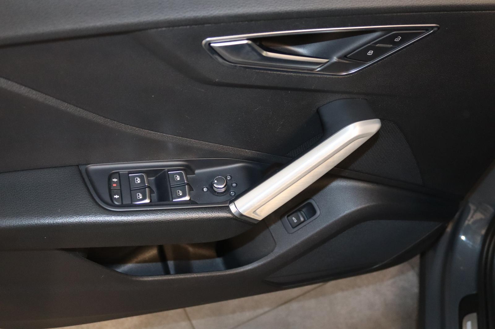 Audi Q2 30 TFSI sport-Virtual-Navi-Temp-SHZ-PDC-KESSY, миниатюра 9