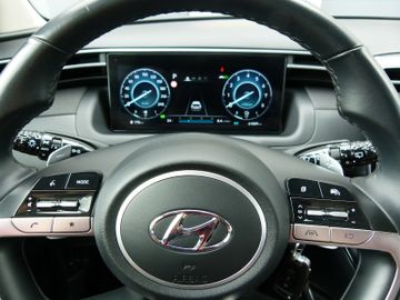 Hyundai TUCSON - 10