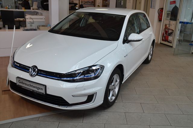 Volkswagen e-Golf VII Lim. 100 kW (136 PS) 1-G.-Autom.