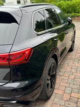 Volkswagen Touareg 3.0 V6 TFSI R-Line, Garantie bis 11/27! - Volkswagen Touareg mit Benzin-Antrieb: Geländewagen, 3.2
