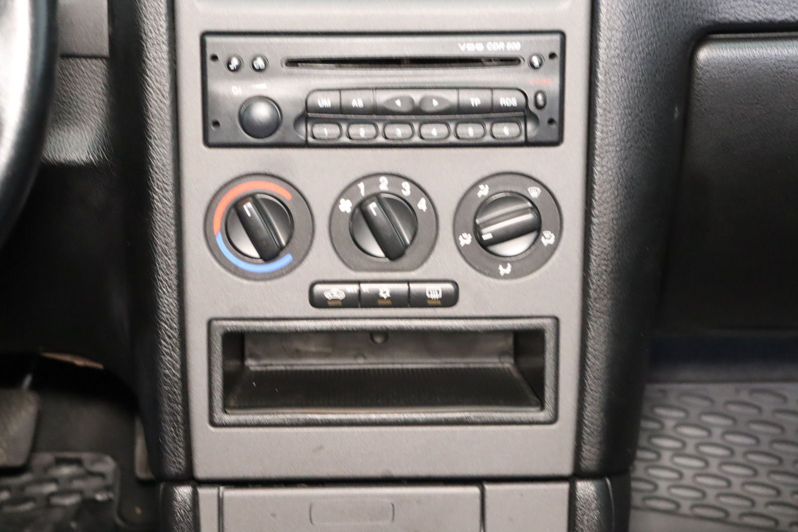 Fahrzeugabbildung Opel Astra 1.6 Fresh * Xenon * Klima