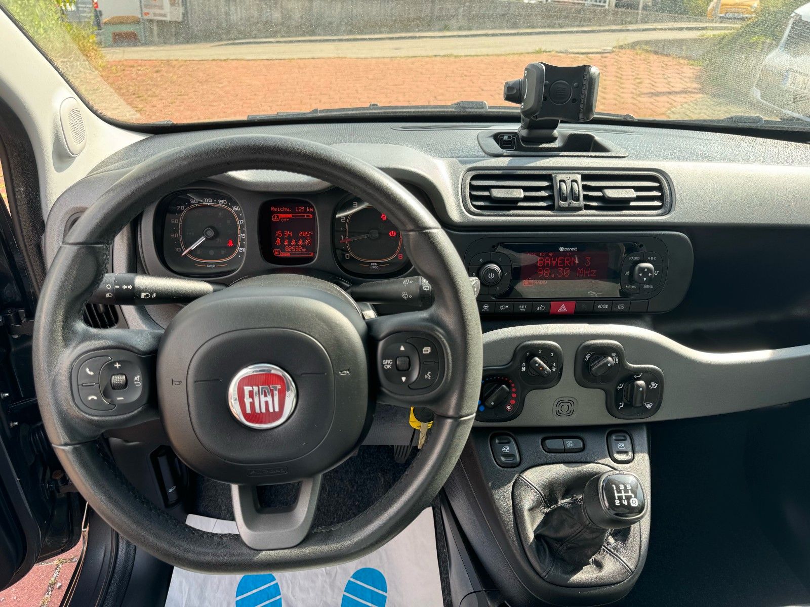 Fahrzeugabbildung Fiat PANDA 1.2 8V EASY 69PS/ PDC /USB /RADIO/ KLIMA