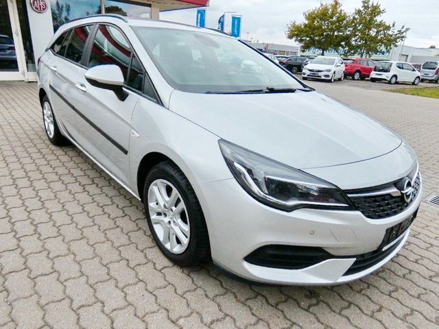 OPEL Astra K Sports Tourer Edit NAVI PDC v/h AC Tempo