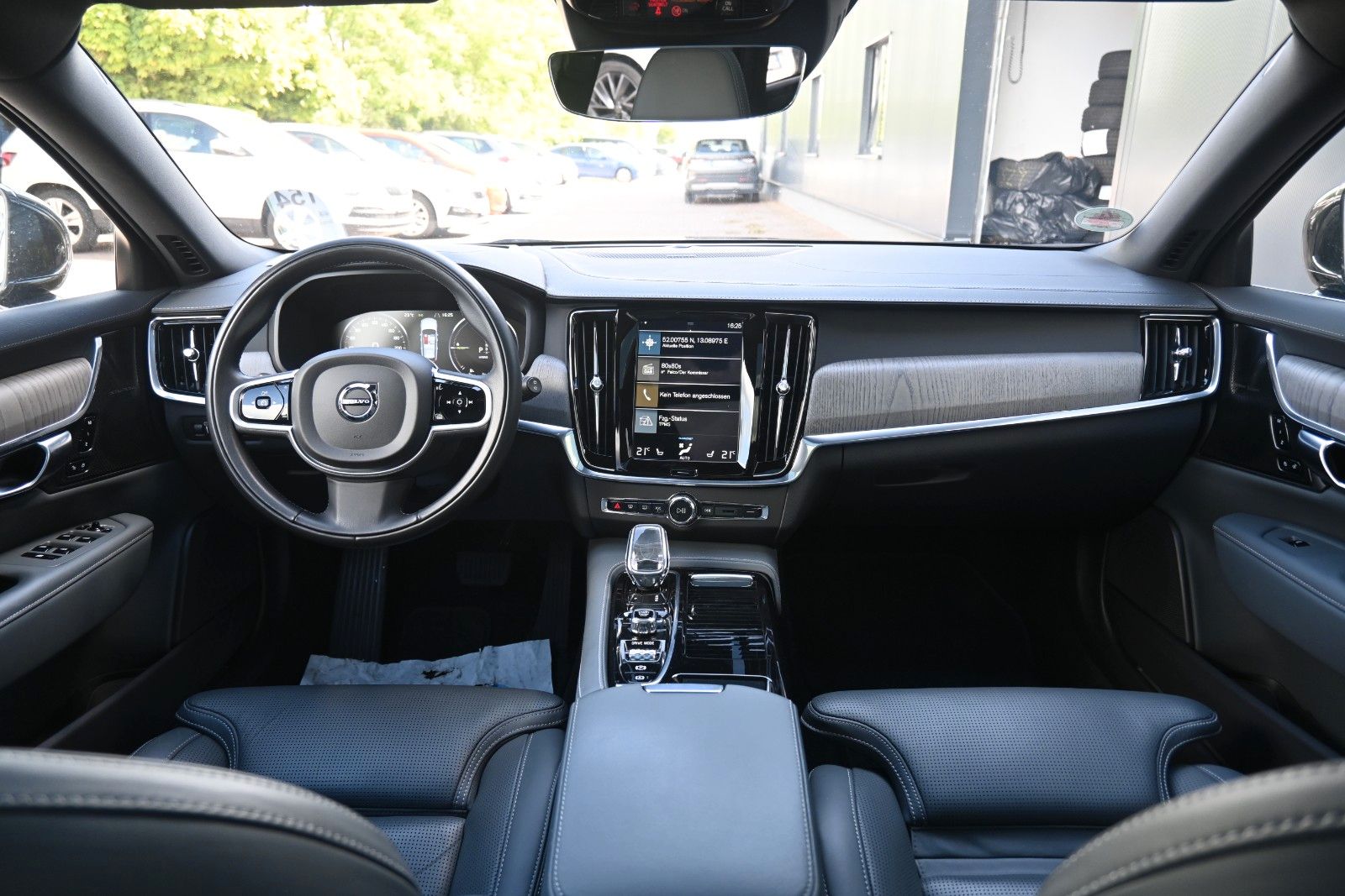 Fahrzeugabbildung Volvo V90 T8 AWD Recharge Inscription*PANO*360*H&K*HUD