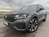 Volkswagen Touareg 3.0 TDI*R LINE*BlackS*PAN*MATRI*LUFT*VOL - gebrauchte VW Touareg aus dem Jahr 2023