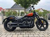 Harley-Davidson Street Bob 114 FXBBS *Dr. Jekill & Mr. Hyde*
