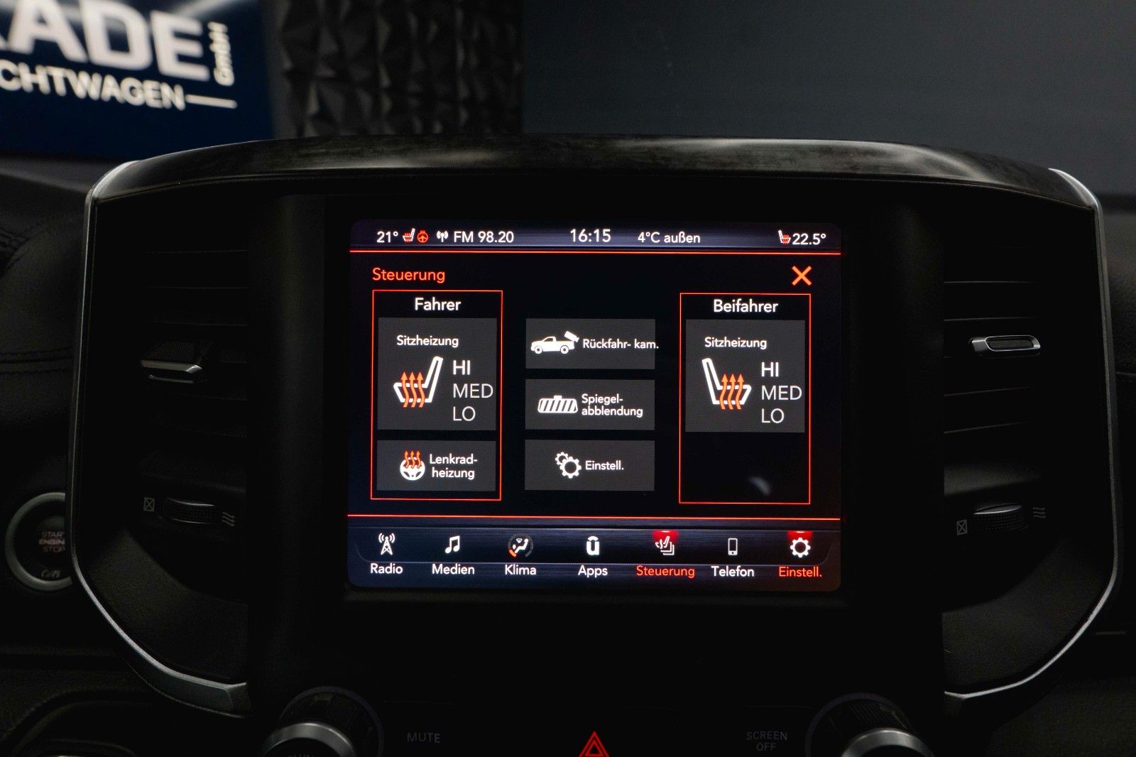 Fahrzeugabbildung Dodge RAM 5.7 V8 HEMI 4x4 OFFROAD Night-Paket *LED*